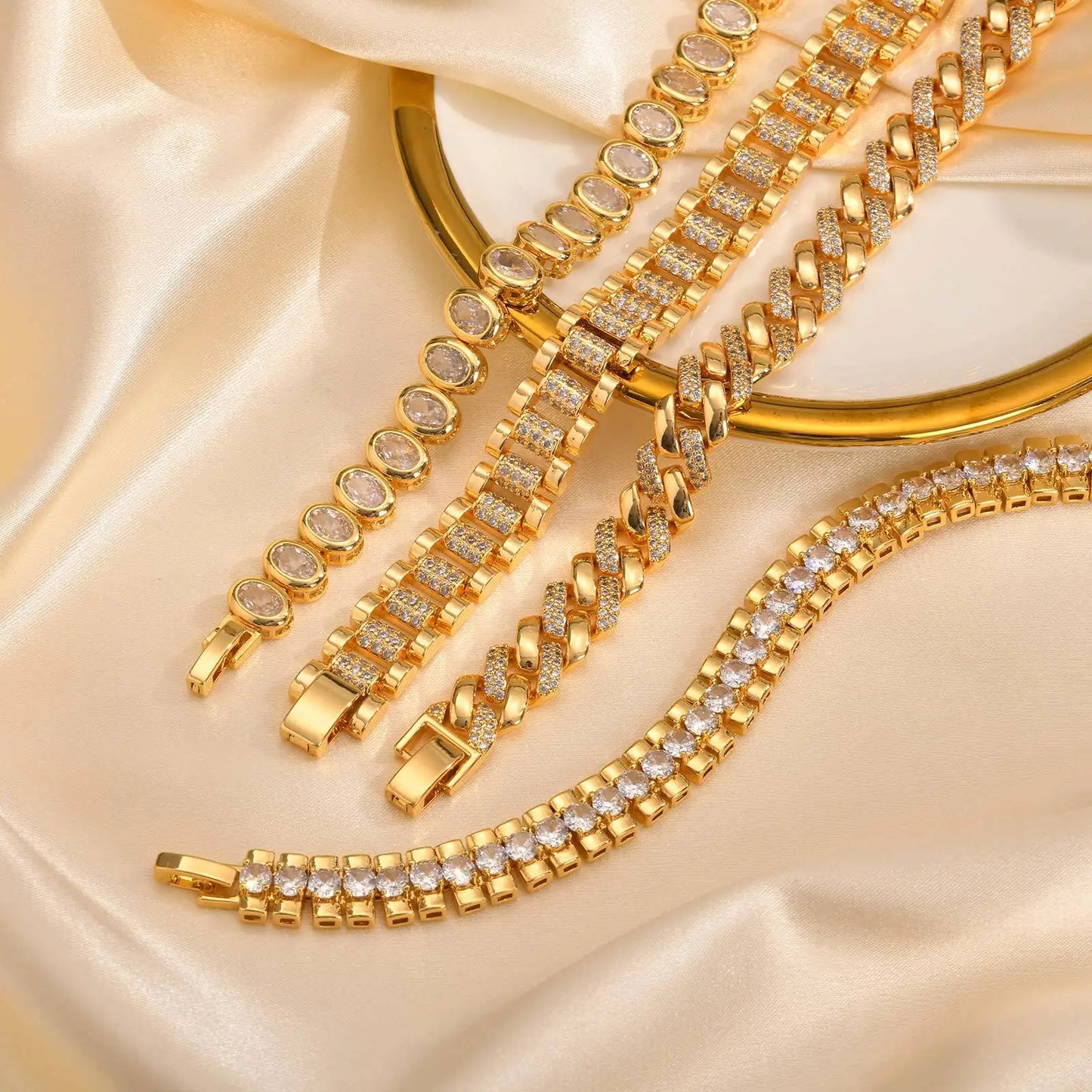 Bracelet Chaîne Trombone Plaqué Or 14K – Zircone Cubique, Réglable & Empilable
